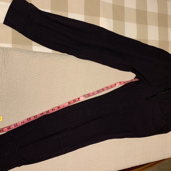 Lululemon Ready to Rulu Jogger - size 10 - Picture 7 of 7